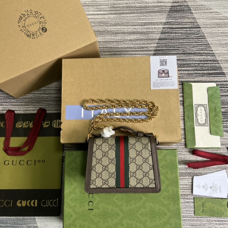 Gvc*1 padlock shoulder bags